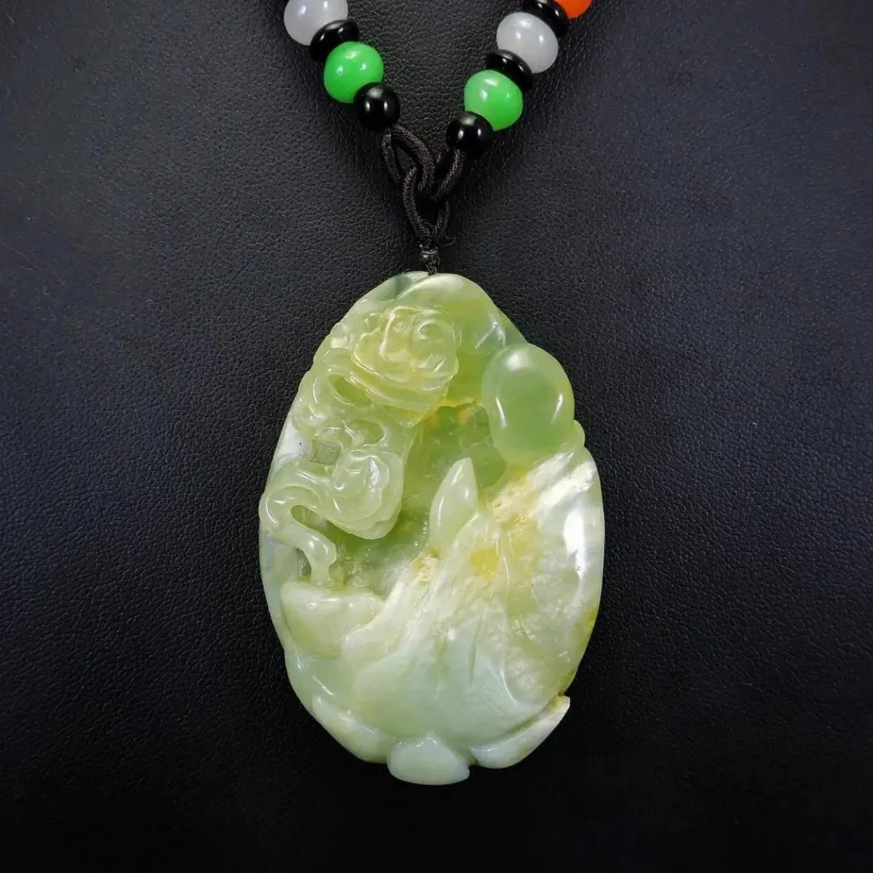 100% Natural Hand-Carved Jade Pendant Jadeite Necklace Buddha