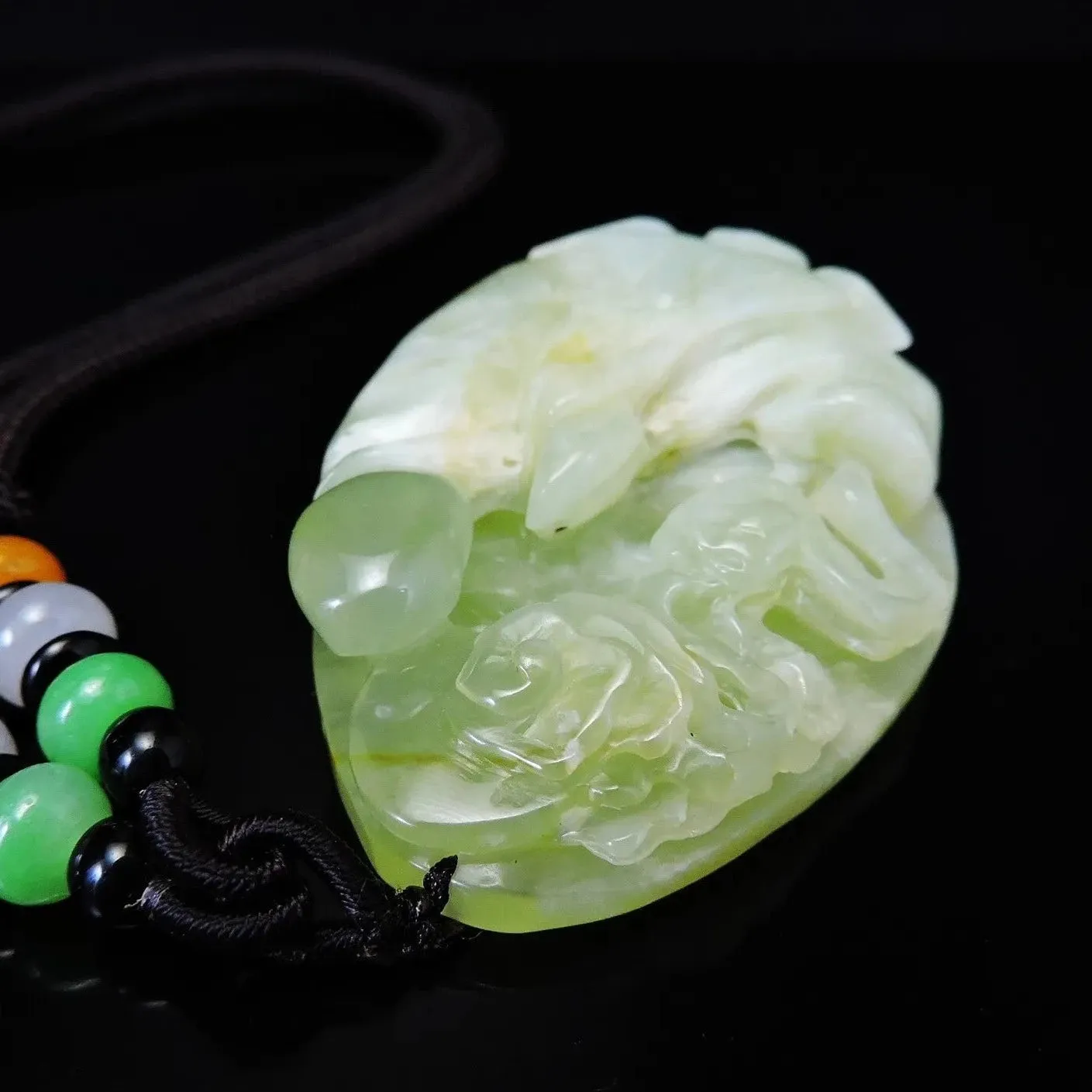 100% Natural Hand-Carved Jade Pendant Jadeite Necklace Buddha