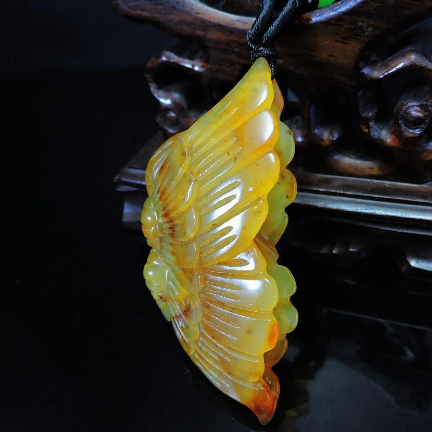 100% Natural Hand-carved Jade Pendant Jadeite Necklace Butterfly