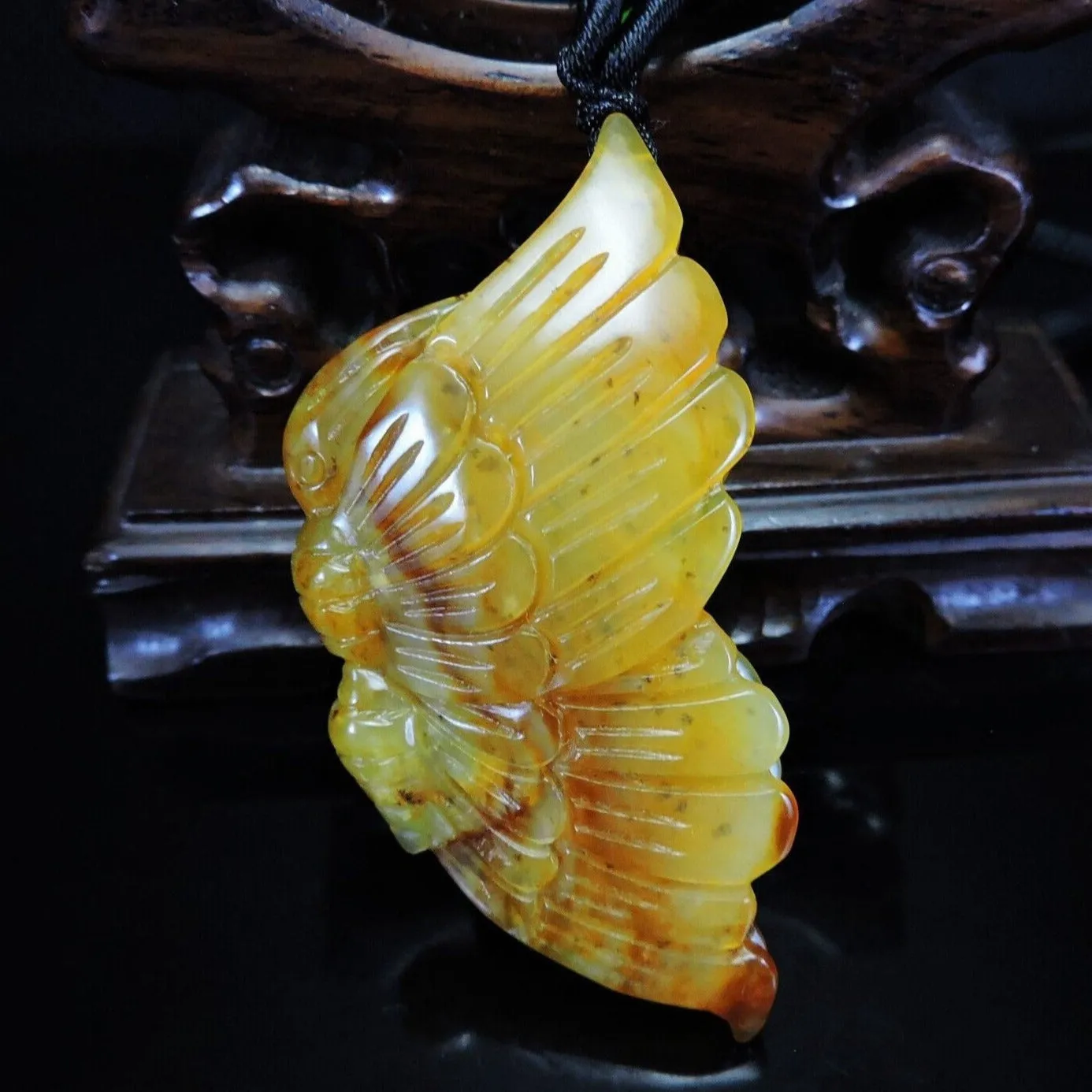 100% Natural Hand-carved Jade Pendant Jadeite Necklace Butterfly