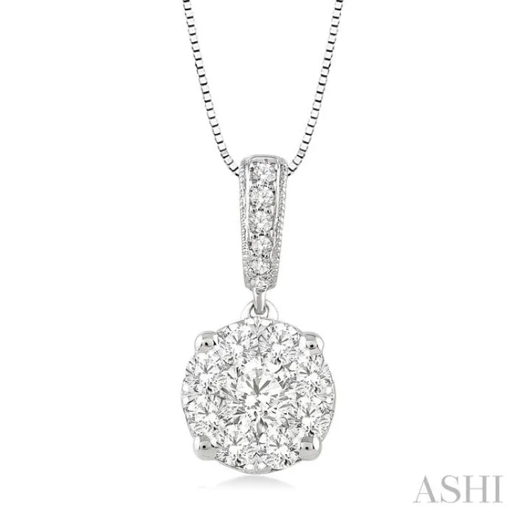 1/2 Ctw Lovebright Round Cut Diamond Pendant in 14K White Gold with Chain