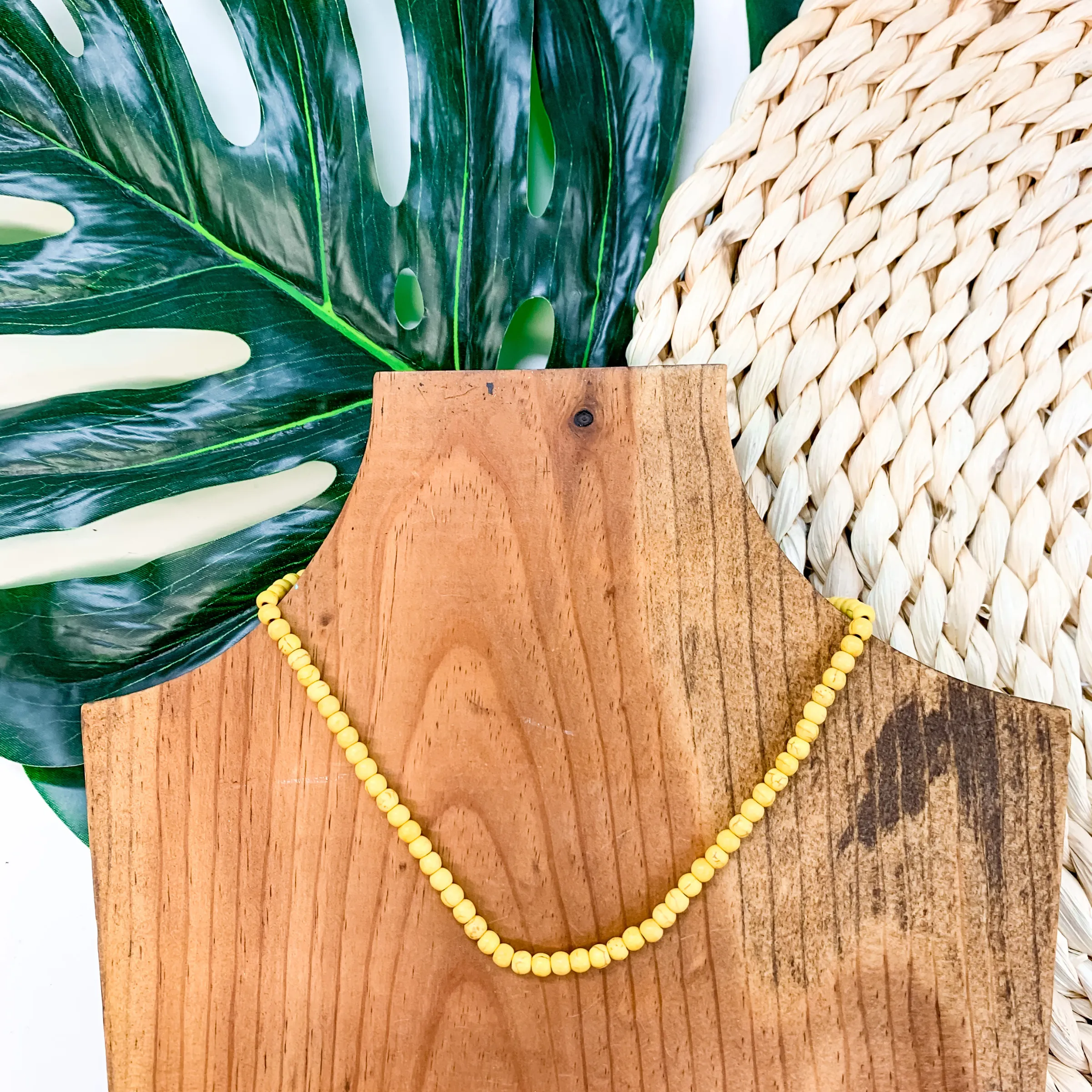 Beaded Choker Necklace In Yellow