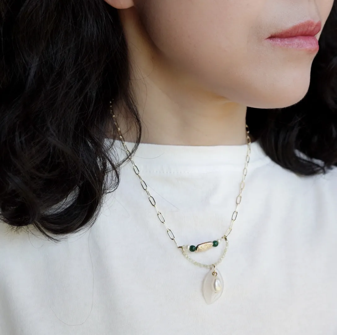 Elf Forest Leaf Necklace Gold