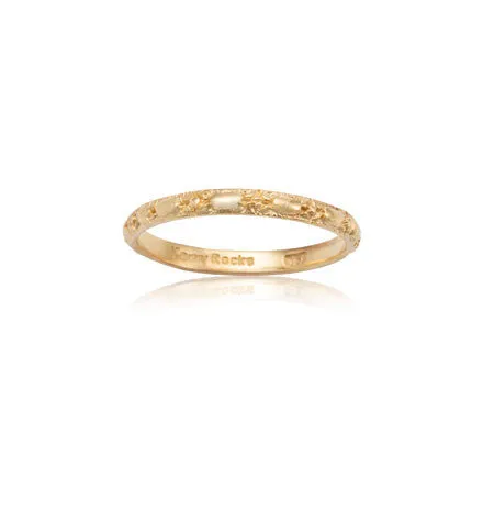 Embossed Band, 9kt Yellow Gold