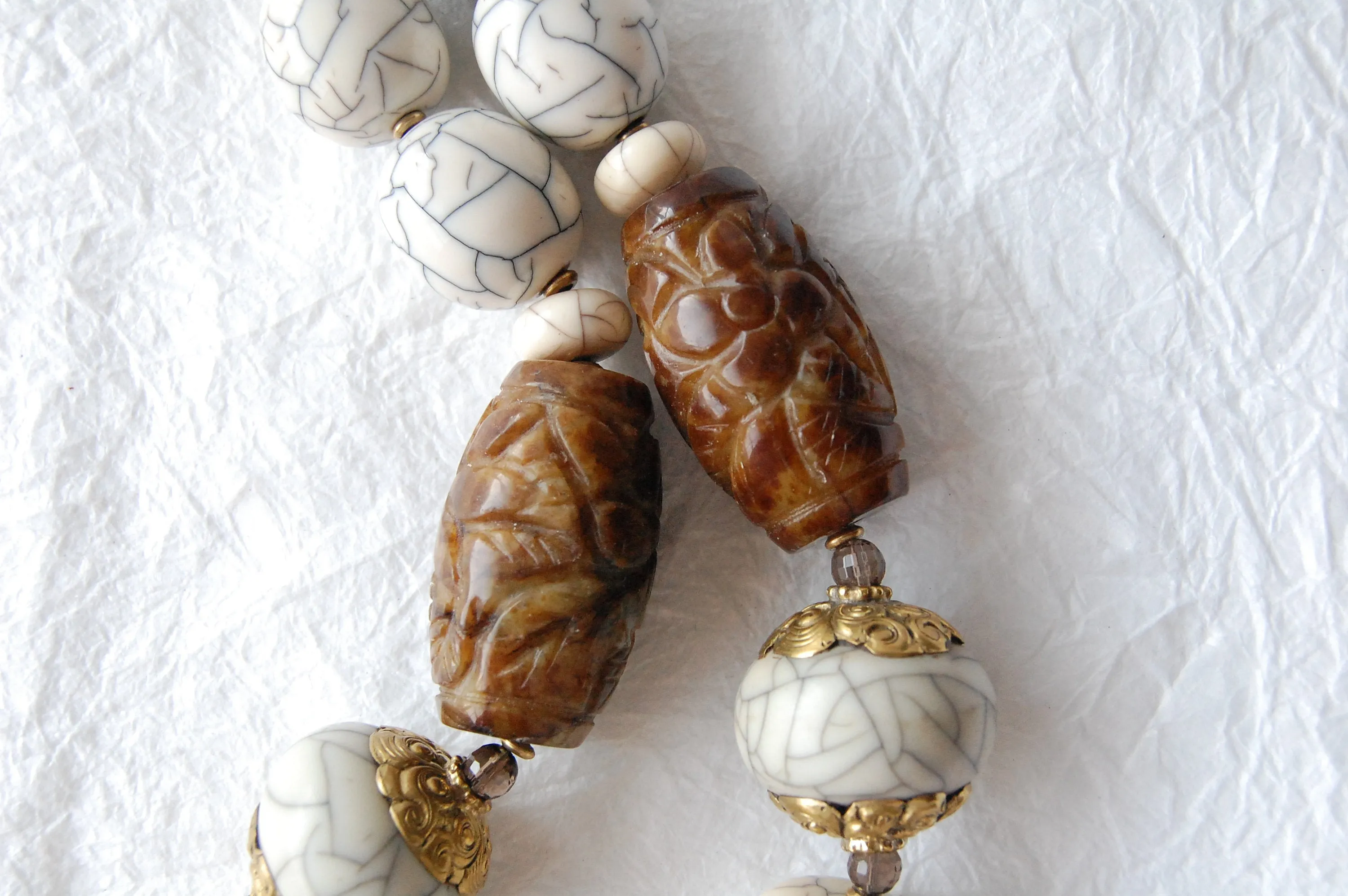 Large White Crackle Repousee Brass Capped Resin and Carved Flower Jade Chunky Bead Ethnic Necklace, NLO16101 Tigris