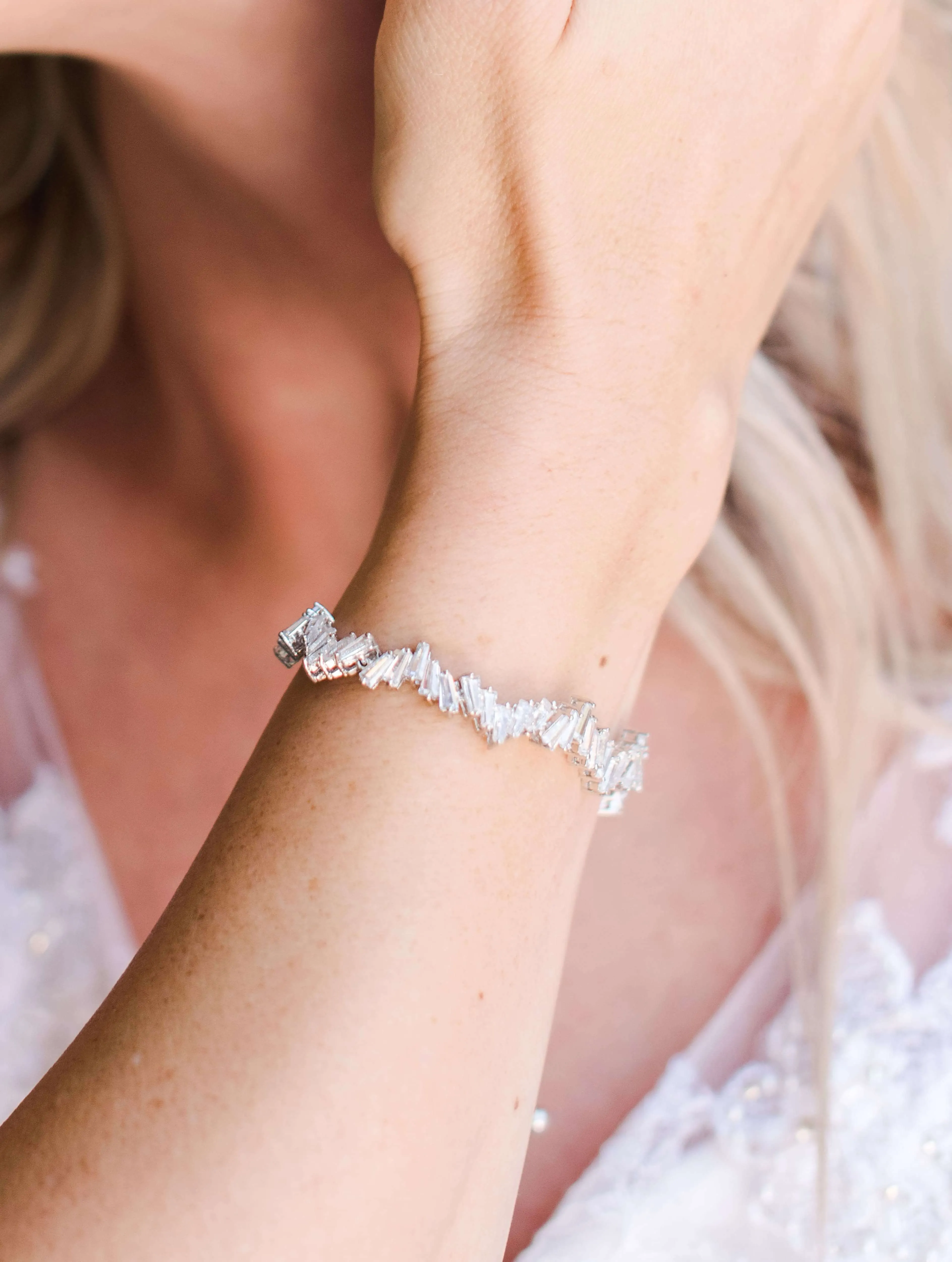 Sparkly Dainty Bracelet for Wedding