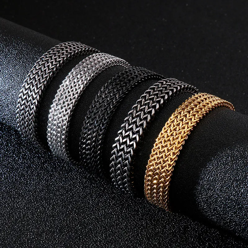 Stylish Personalized Titanium Steel Men's Bracelet with Unique Fish Scale Design for Trendy Appeal